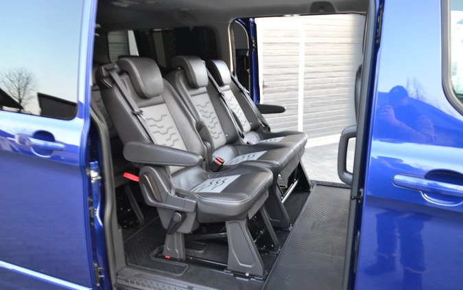 Ford Tourneo Custom cena 81500 przebieg: 207000, rok produkcji 2018 z Bełżyce małe 704